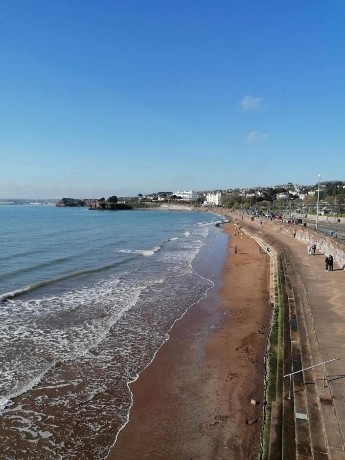 Barbie House ,Opposite The Beach & Paignton Pier , 2 Bedroom Apartment With Private Car Space & Garden , Free Access Next Door To The Stunning Ballet & Make Up School & A Beautiful Ladys Beauty Salon (Adults Only) Bagian luar foto