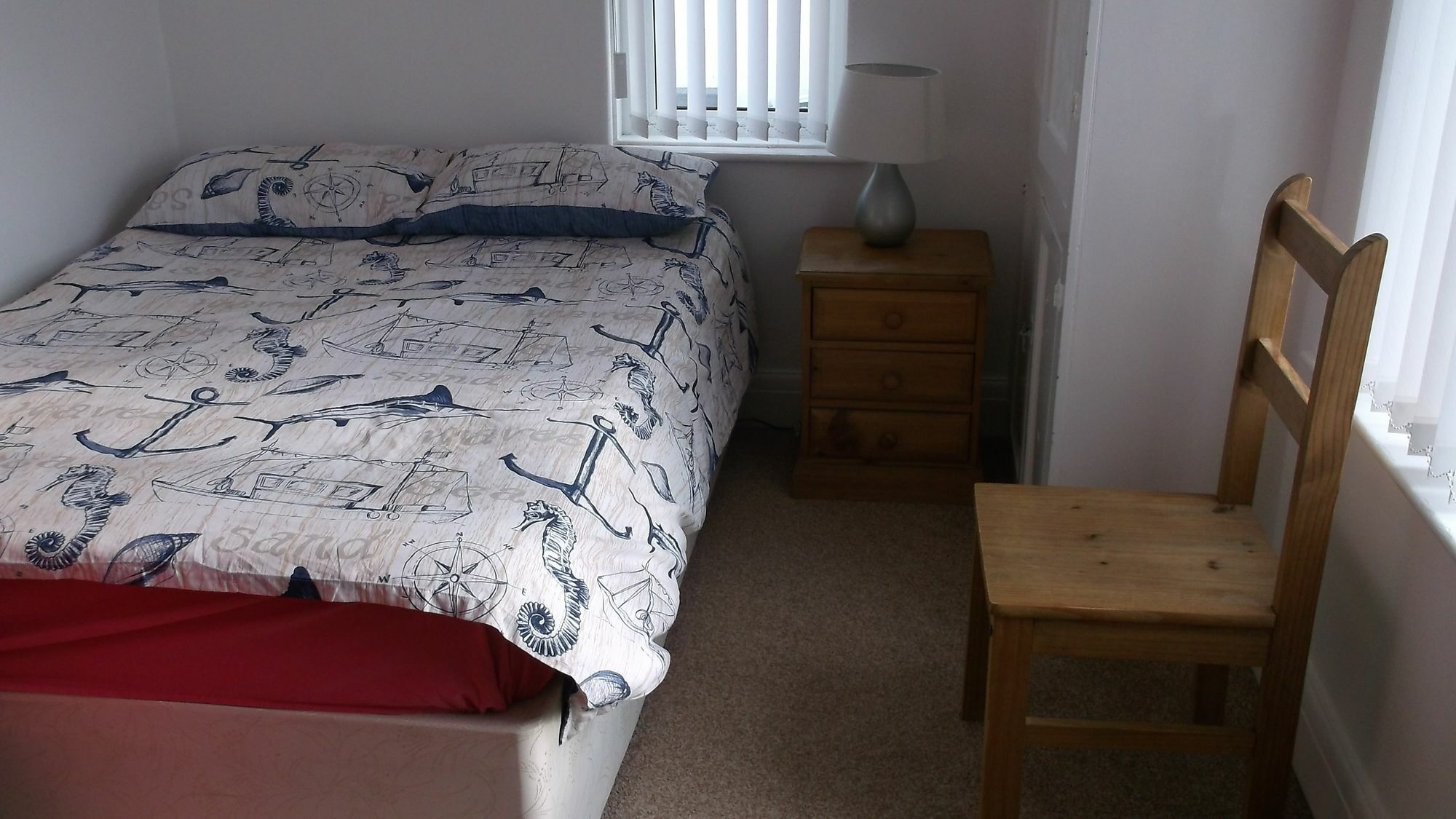 Barbie House ,Opposite The Beach & Paignton Pier , 2 Bedroom Apartment With Private Car Space & Garden , Free Access Next Door To The Stunning Ballet & Make Up School & A Beautiful Ladys Beauty Salon (Adults Only) Bagian luar foto